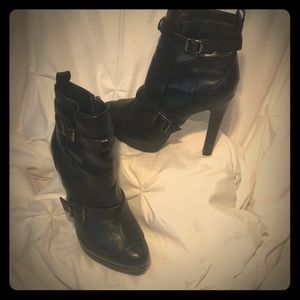 Simply Vera Heeled Boots